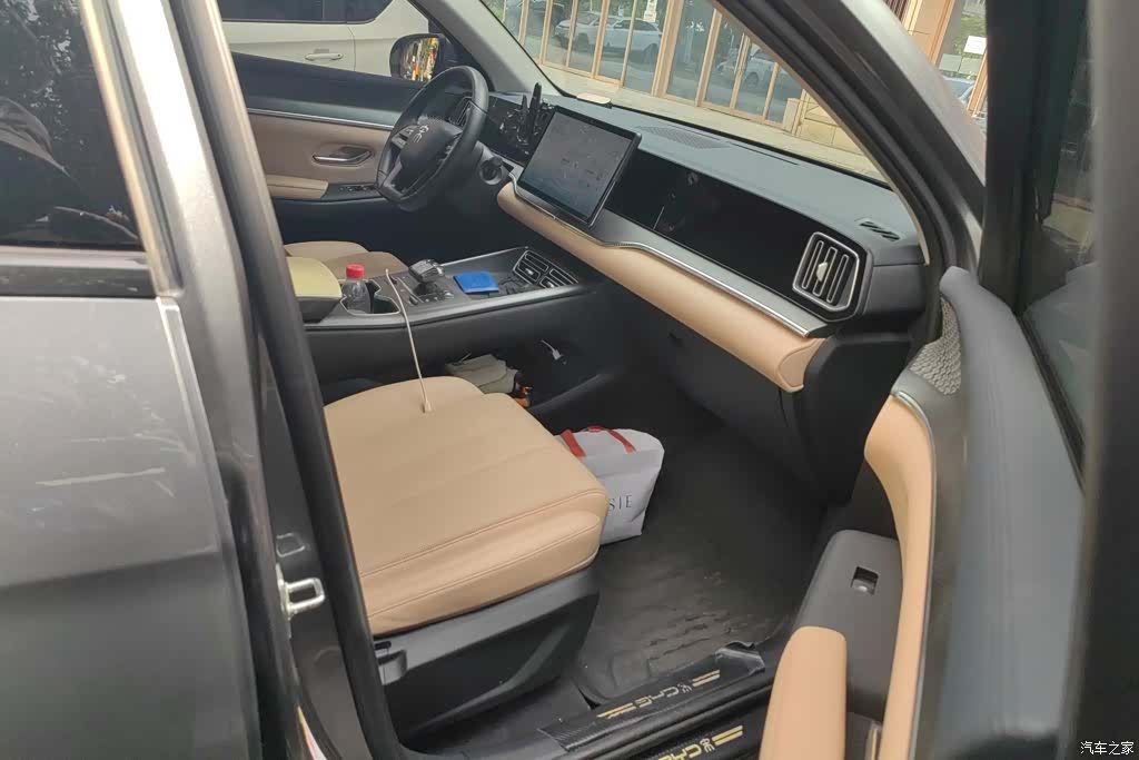 BYD Song, 2024 8