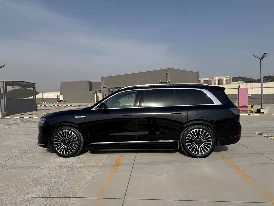 AITO Ask the world M9