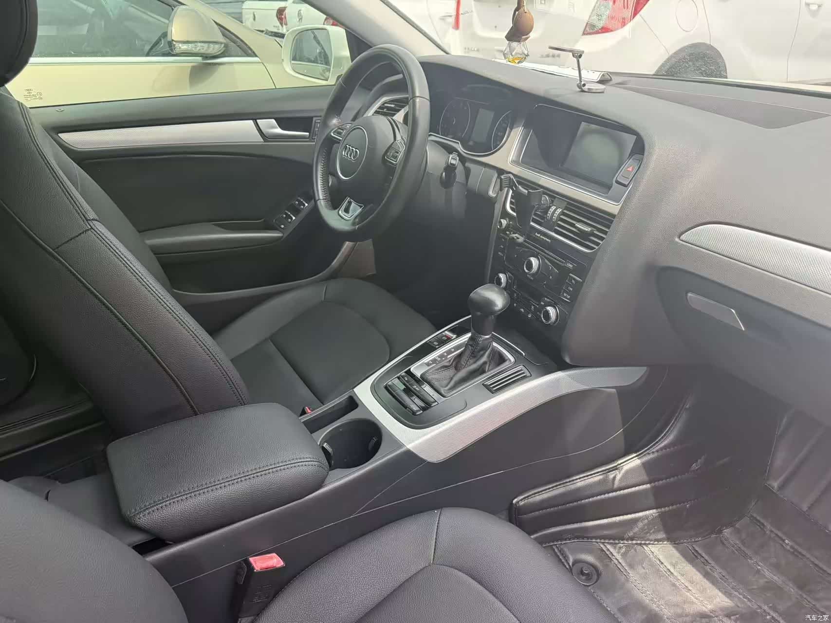Audi A4L, 2016 3