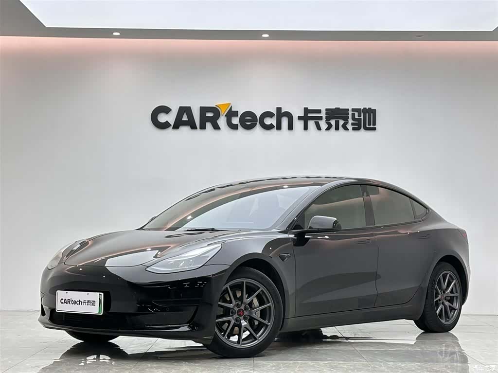 Tesla Model 3, 2022 1