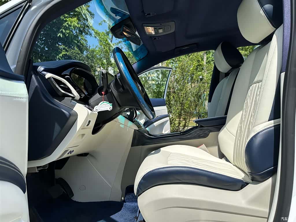 Buick GL8, 2021 4
