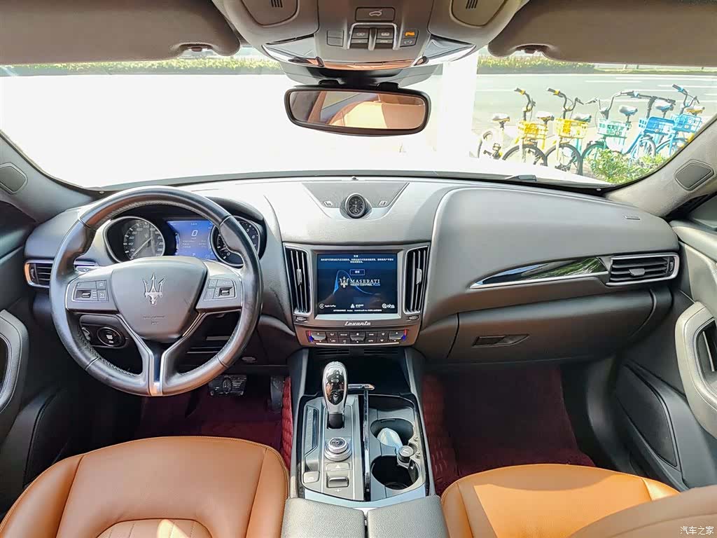 Maserati Levante, 2018 10
