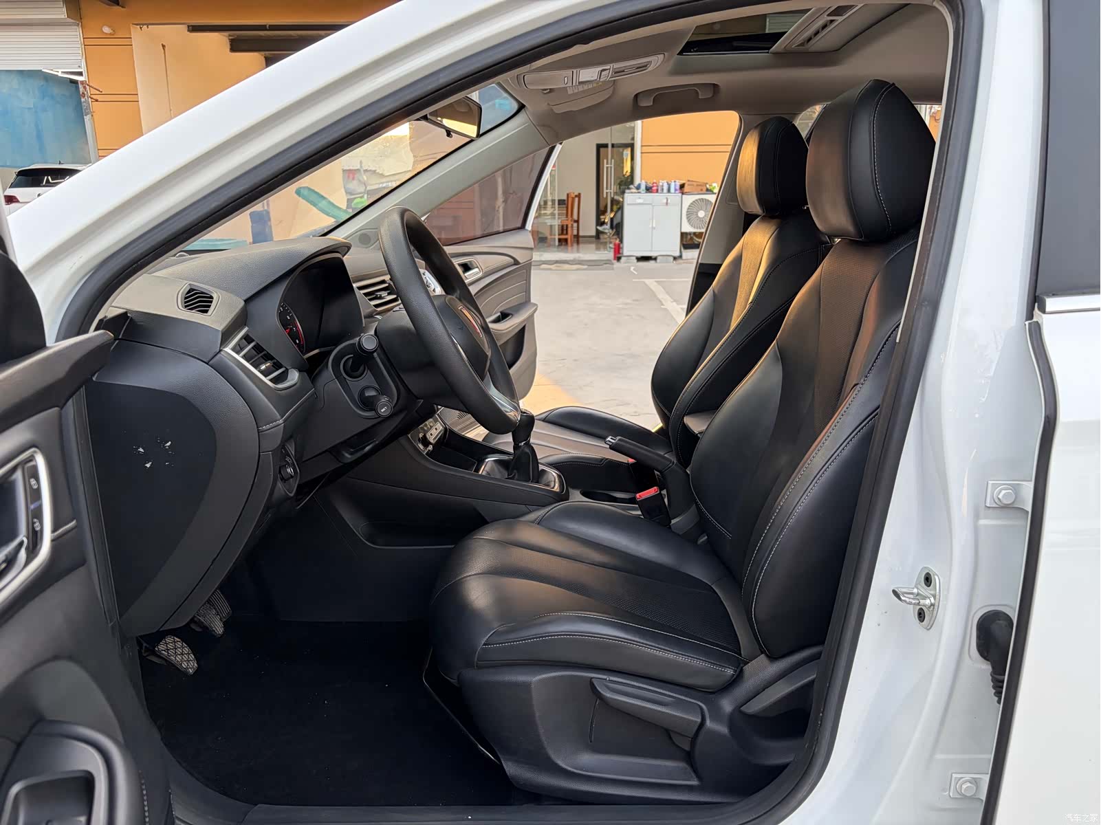 Roewe i5, 2019 все фото