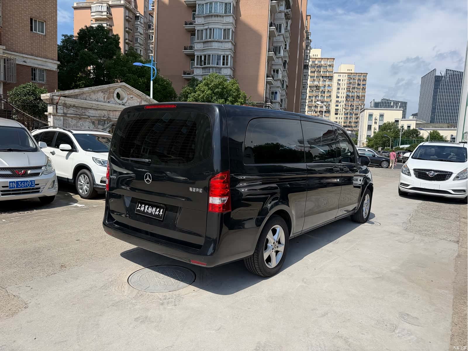 Mercedes-Benz 9, 2020 все фото