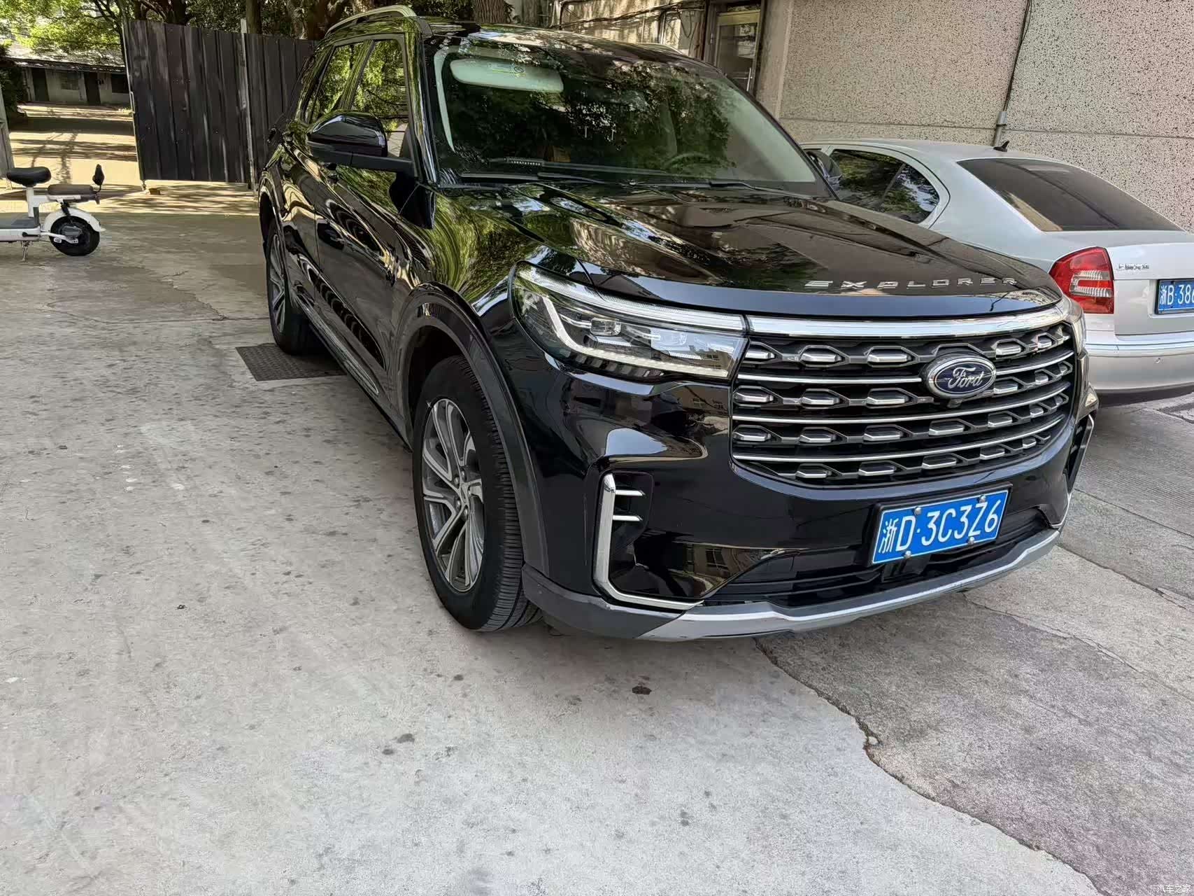 Ford Explorer, 2024 3