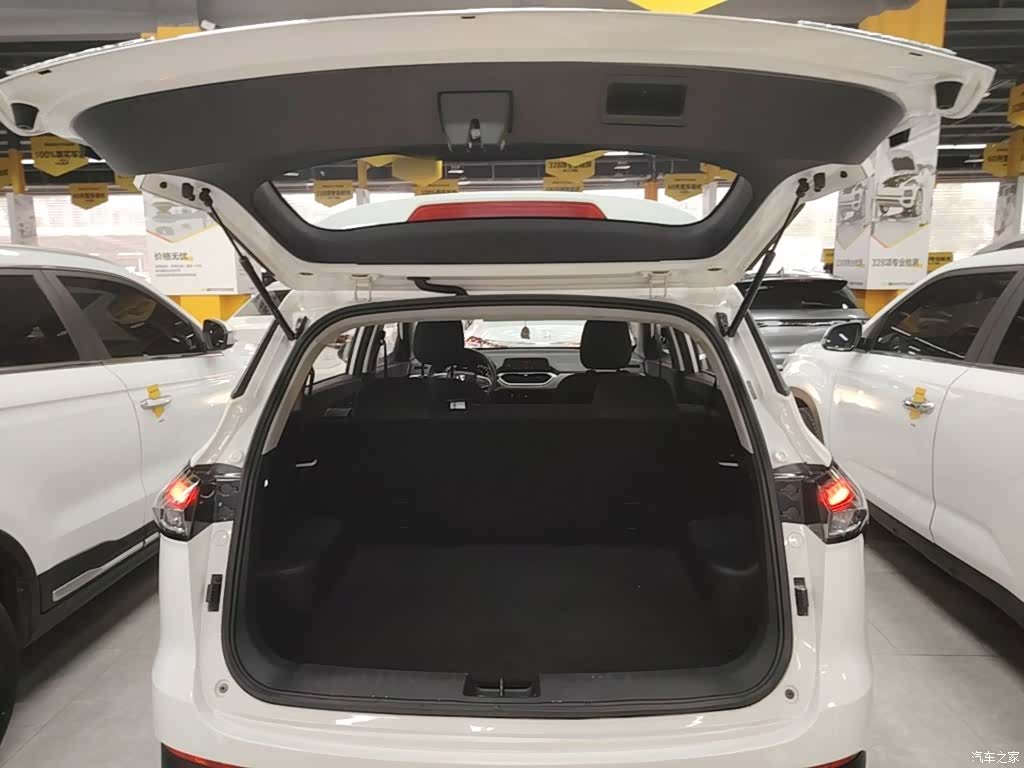 Wuling 510, 2022 15