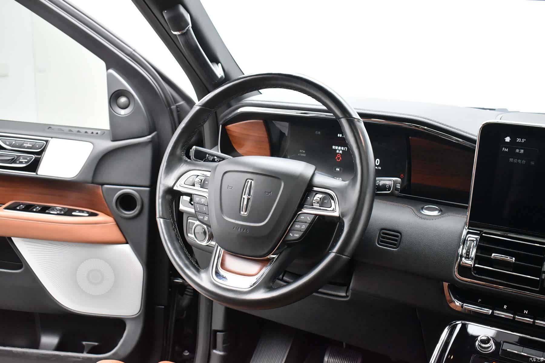 Lincoln Navigator, 2019 10
