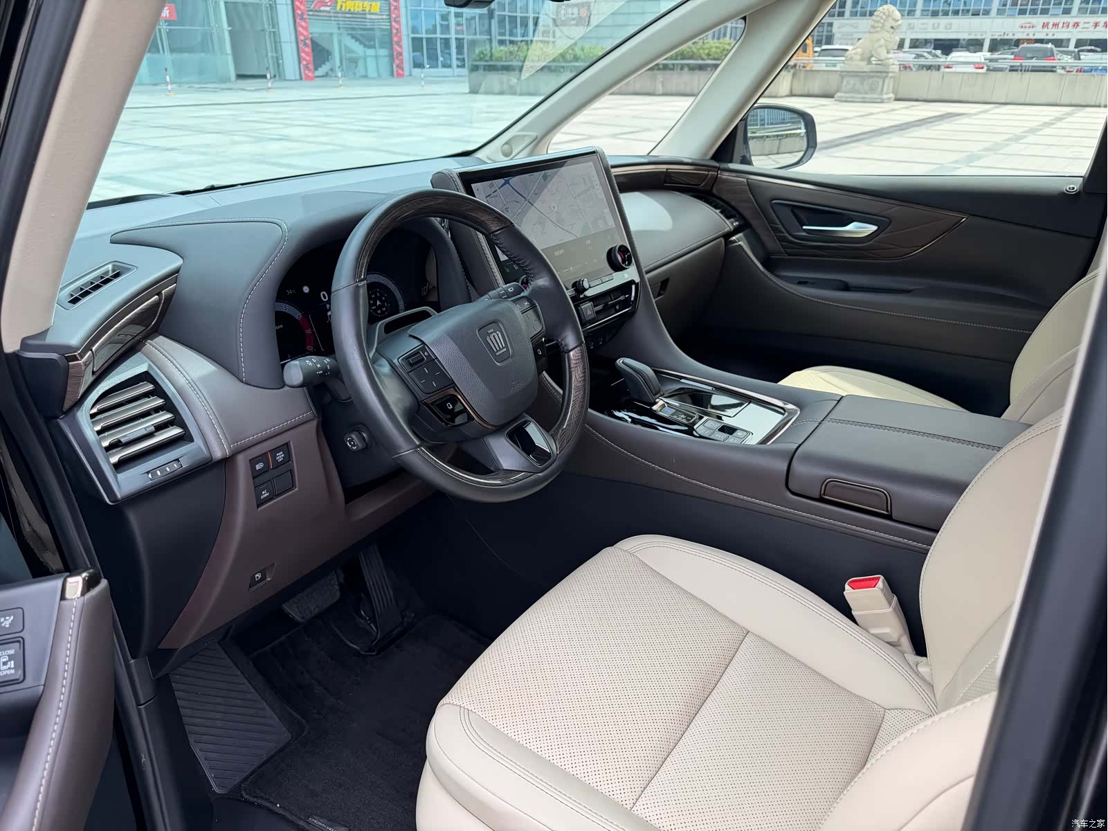 Toyota Vellfire, 2024 8