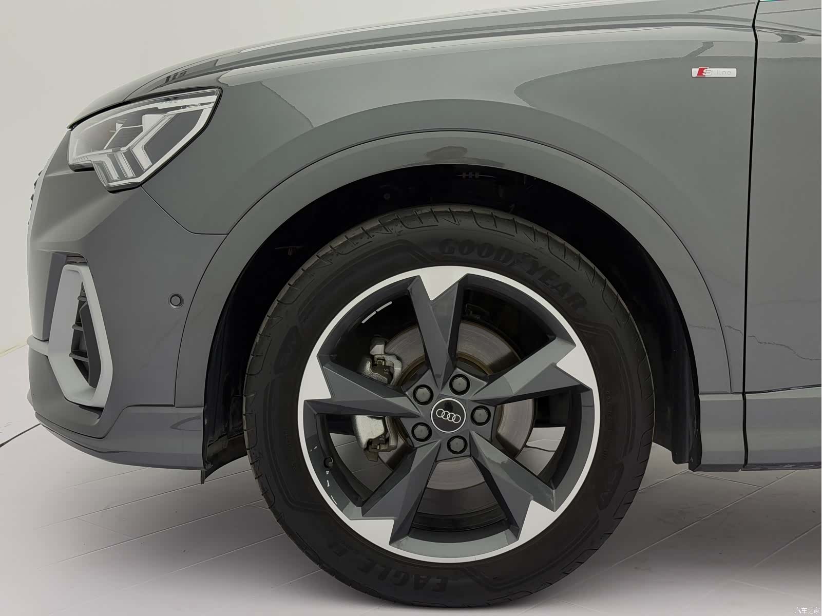 Audi Q3, 2023 21