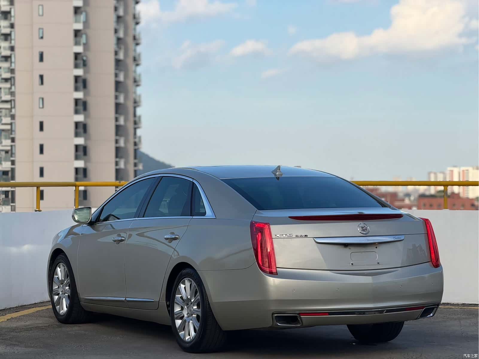 Cadillac XTS, 2015 6