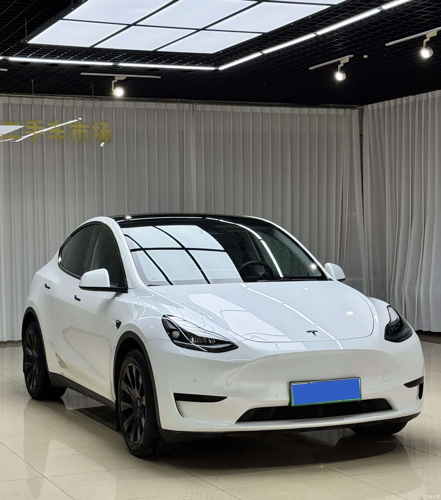 Tesla Model Y, 2022 3