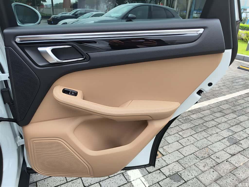 Porsche Macan, 2020 12