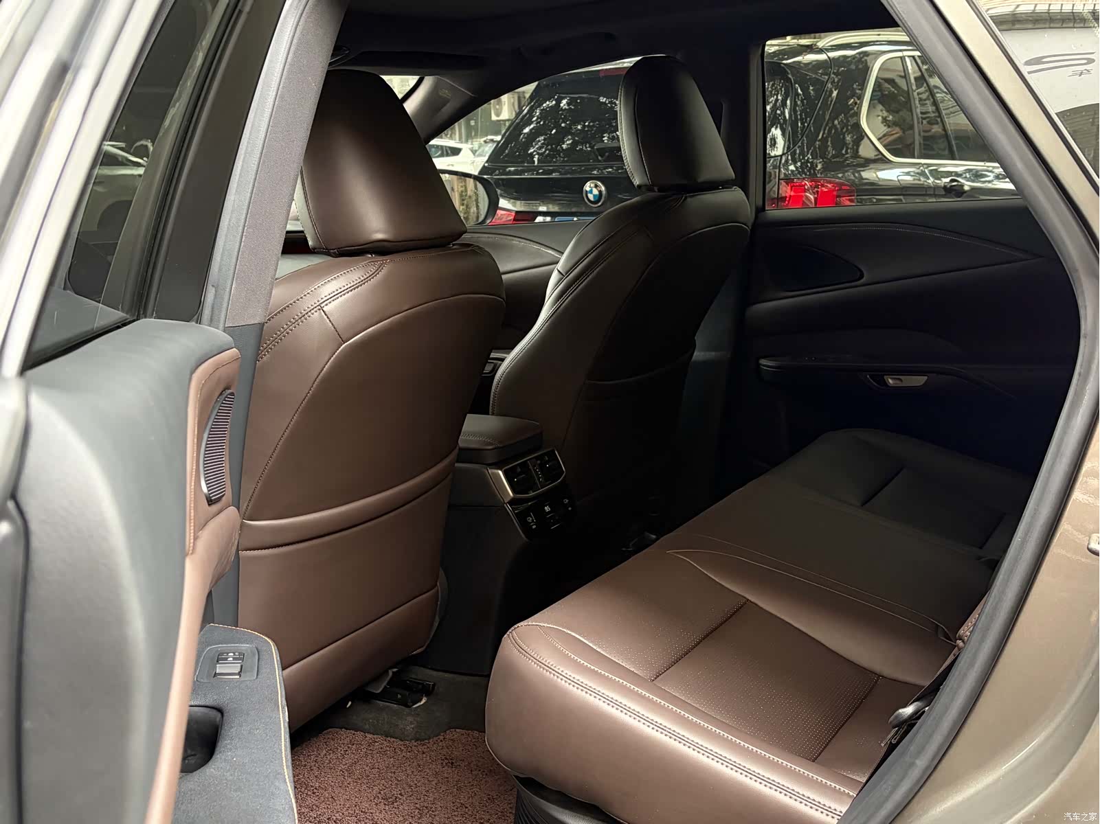 Lexus RX, 2023 8