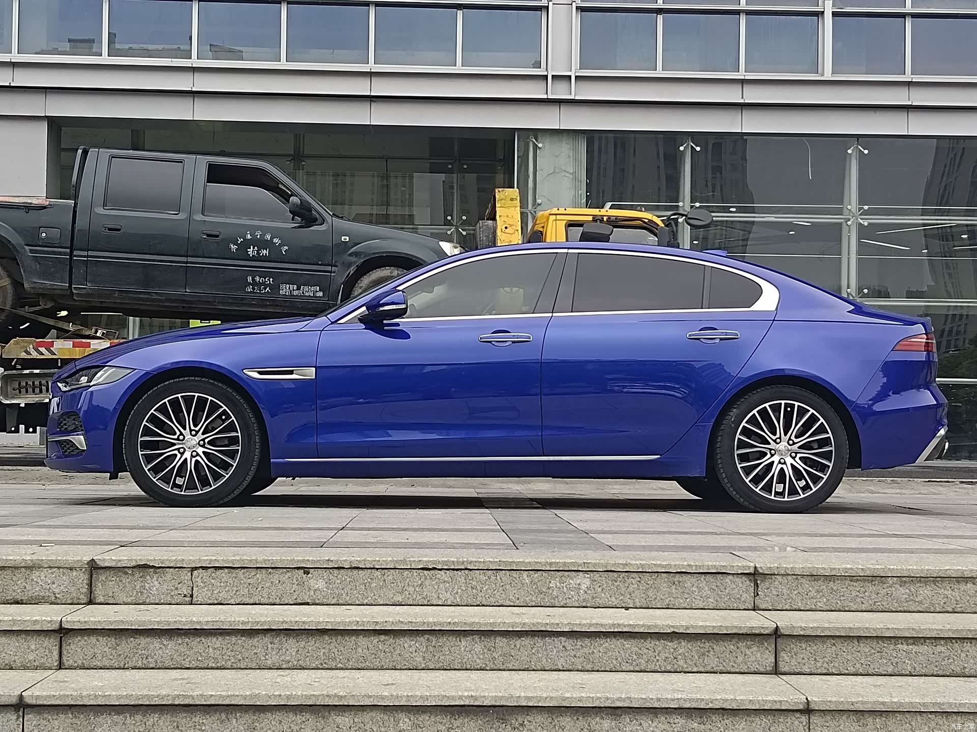 Land Rover XEL, 2020 все фото