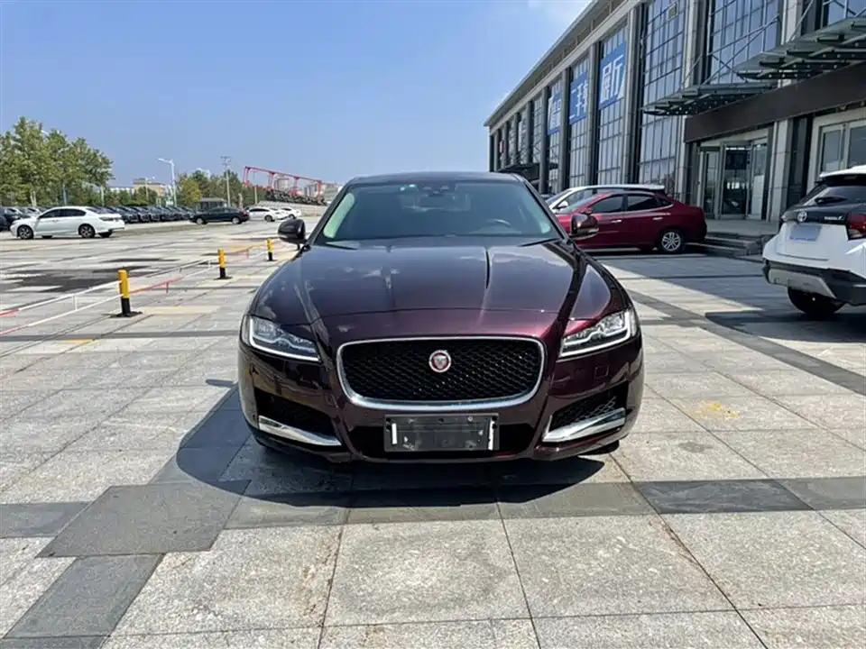 Jaguar XFL