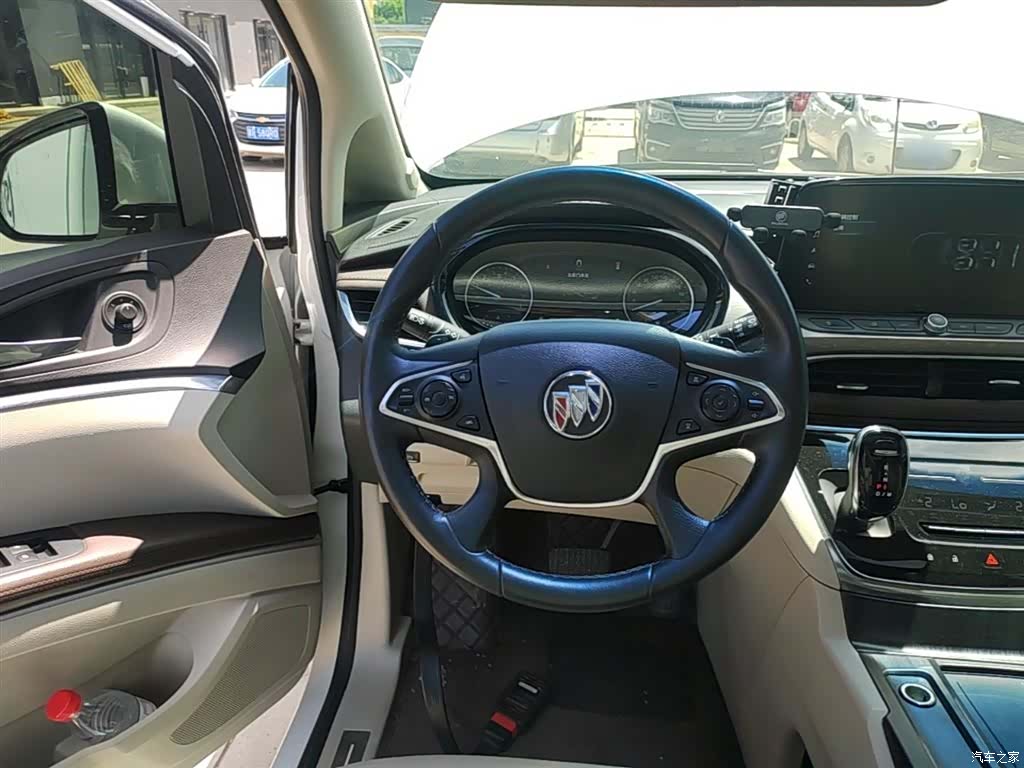 Buick GL8, 2021 11
