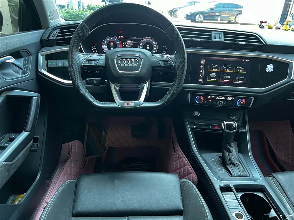Audi Q3, 2021 11
