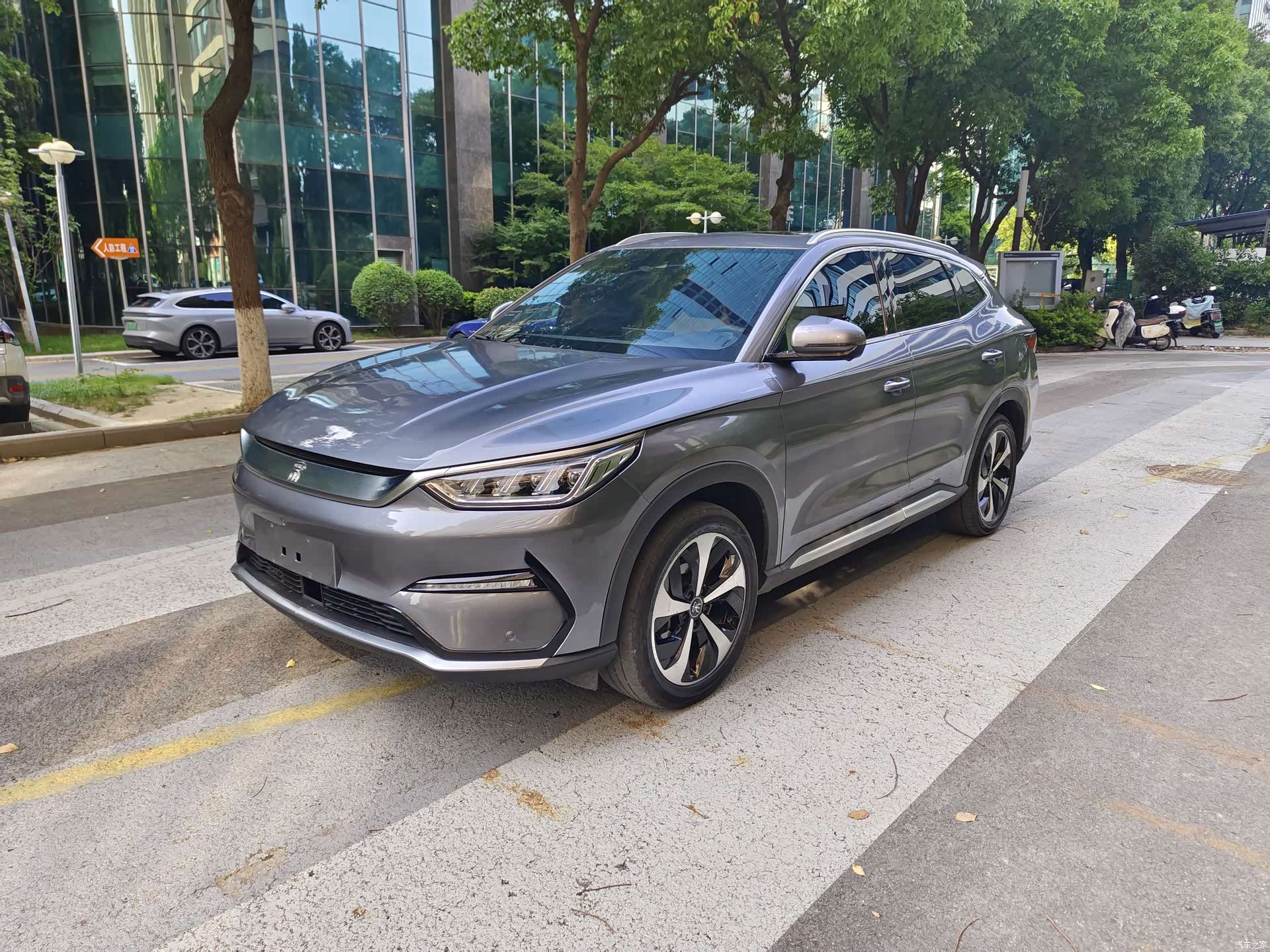 BYD Song, 2023 1