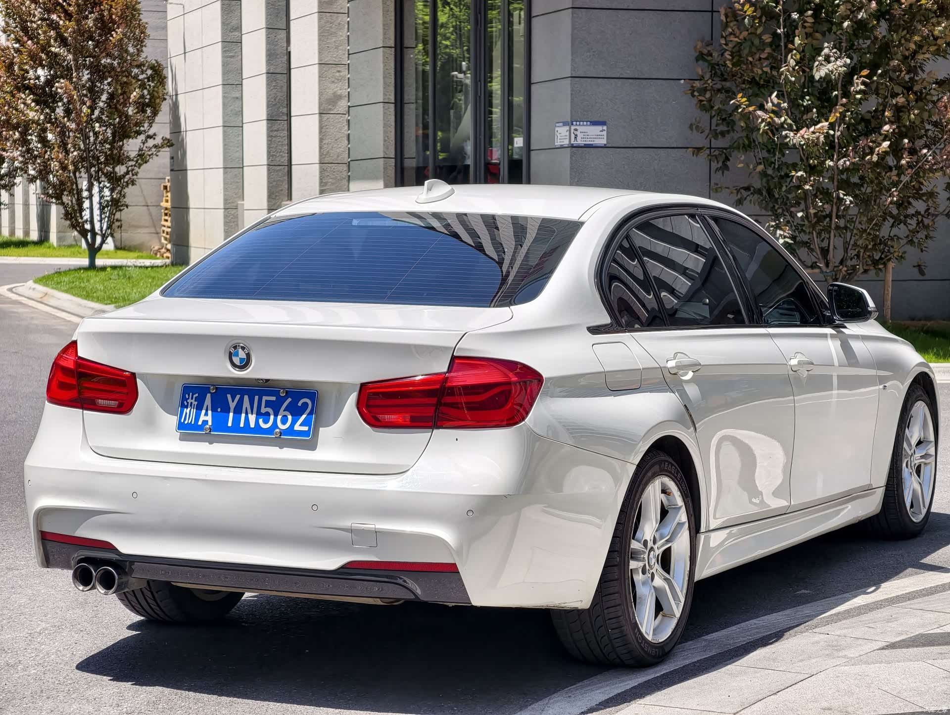 BMW 3 Series, 2019 12