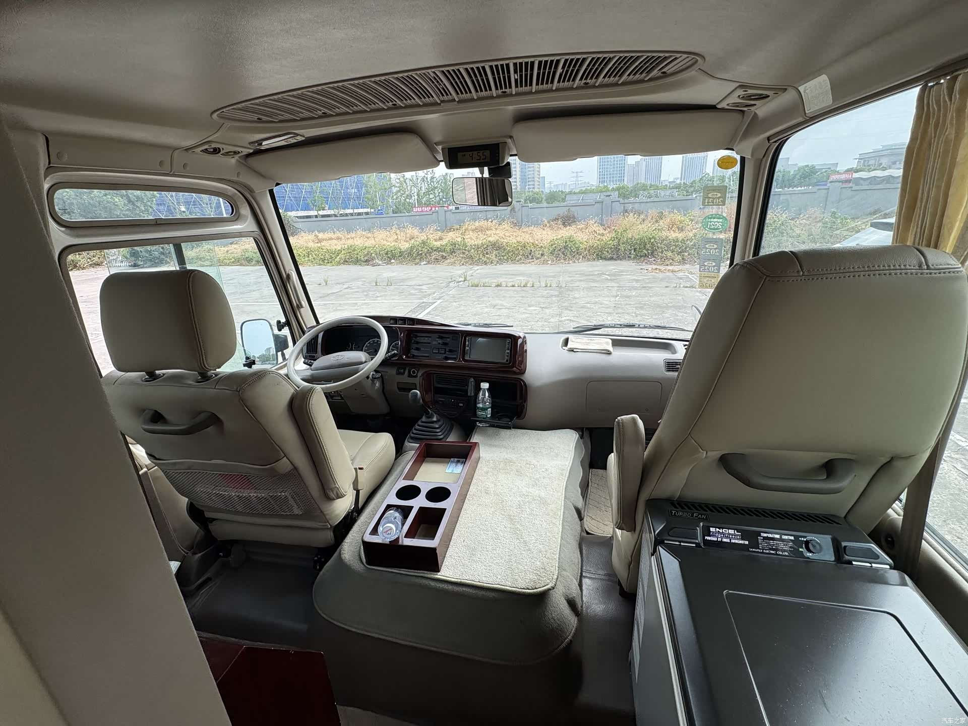 Toyota Coaster, 2011 12