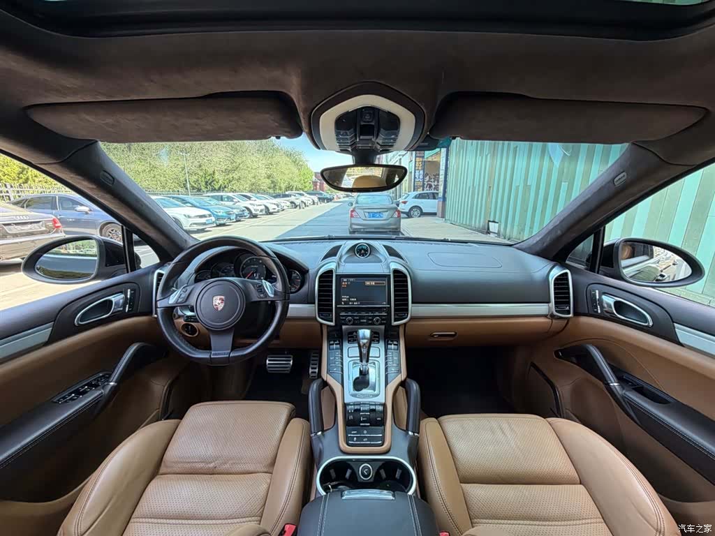 Porsche Cayenne, 2011 4