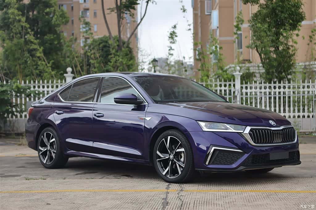 Skoda Octavia, 2022 3