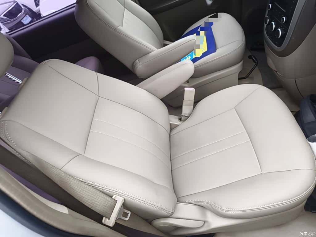 Buick GL8, 2015 25