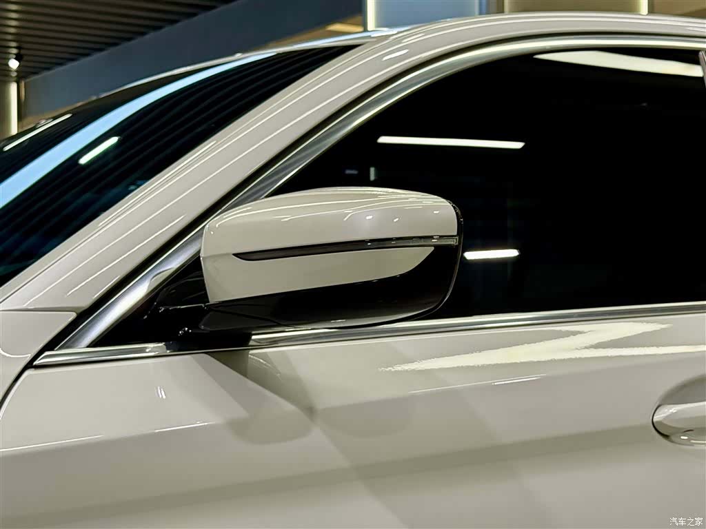BMW 5 Series, 2023 13