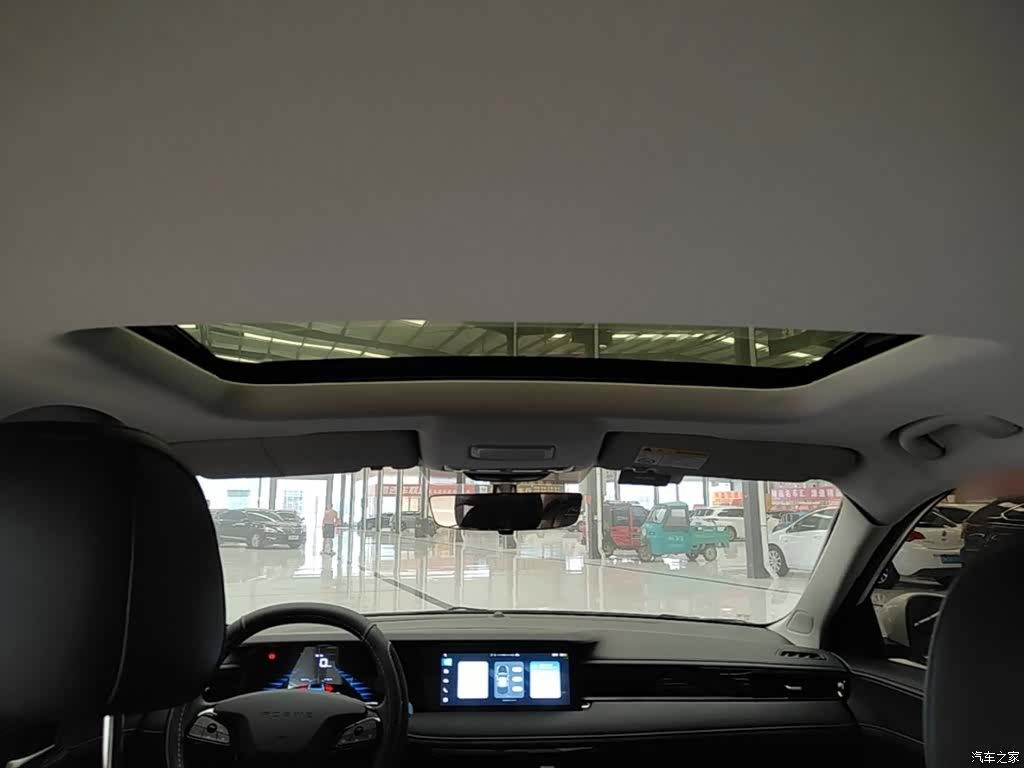 Roewe i5, 2025 18