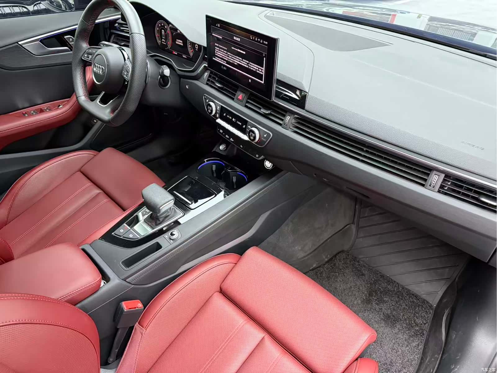 Audi A4L, 2025 12