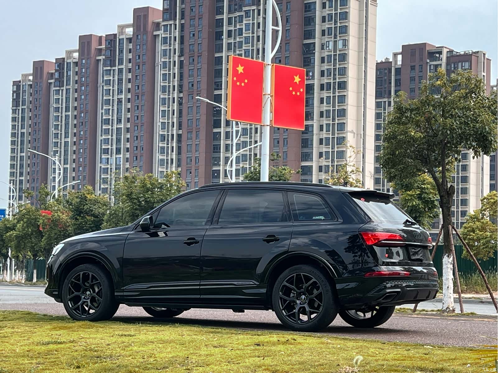 Audi Q7, 2024 9