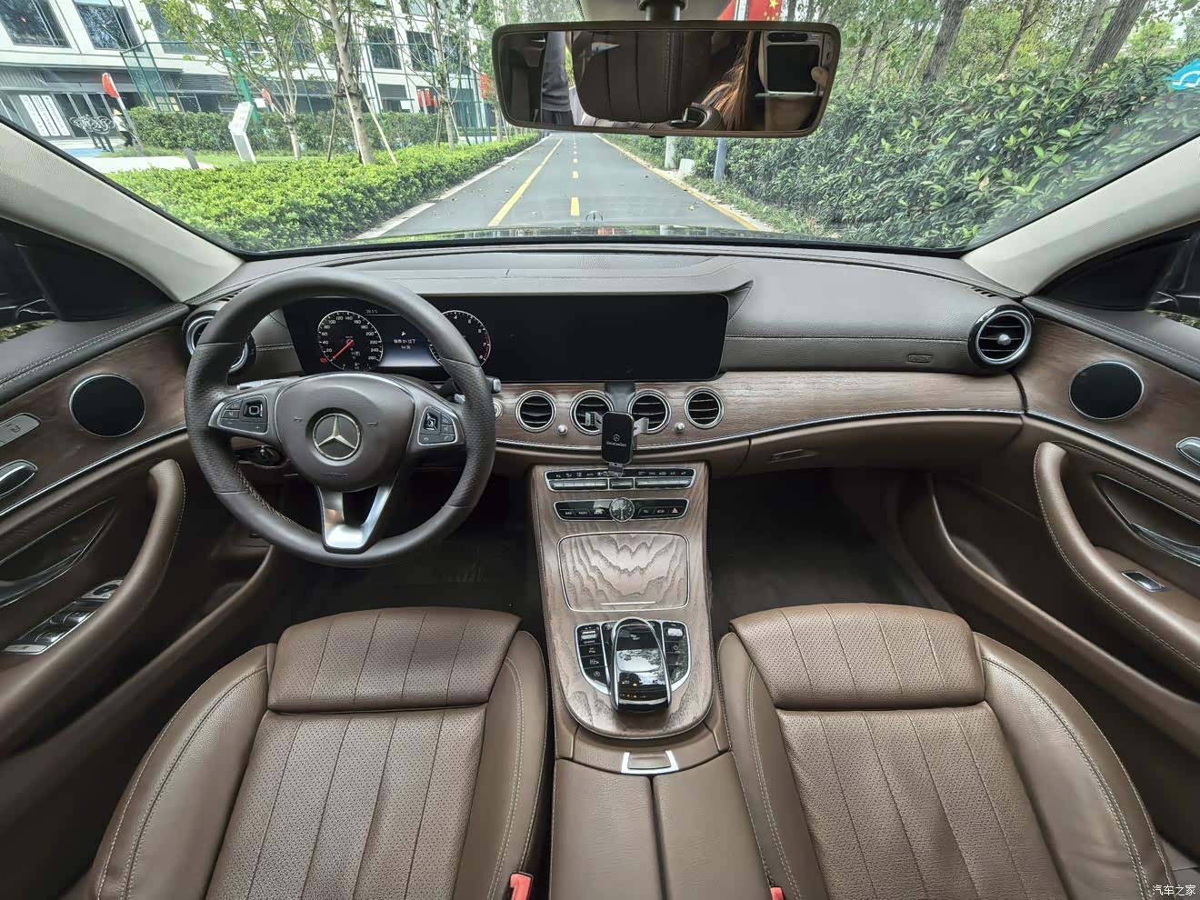 Mercedes-Benz E-Class, 2018 6