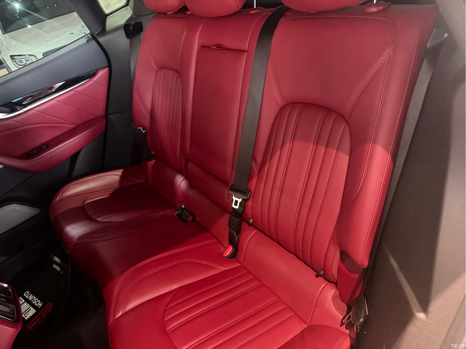 Maserati Levante, 2021 12