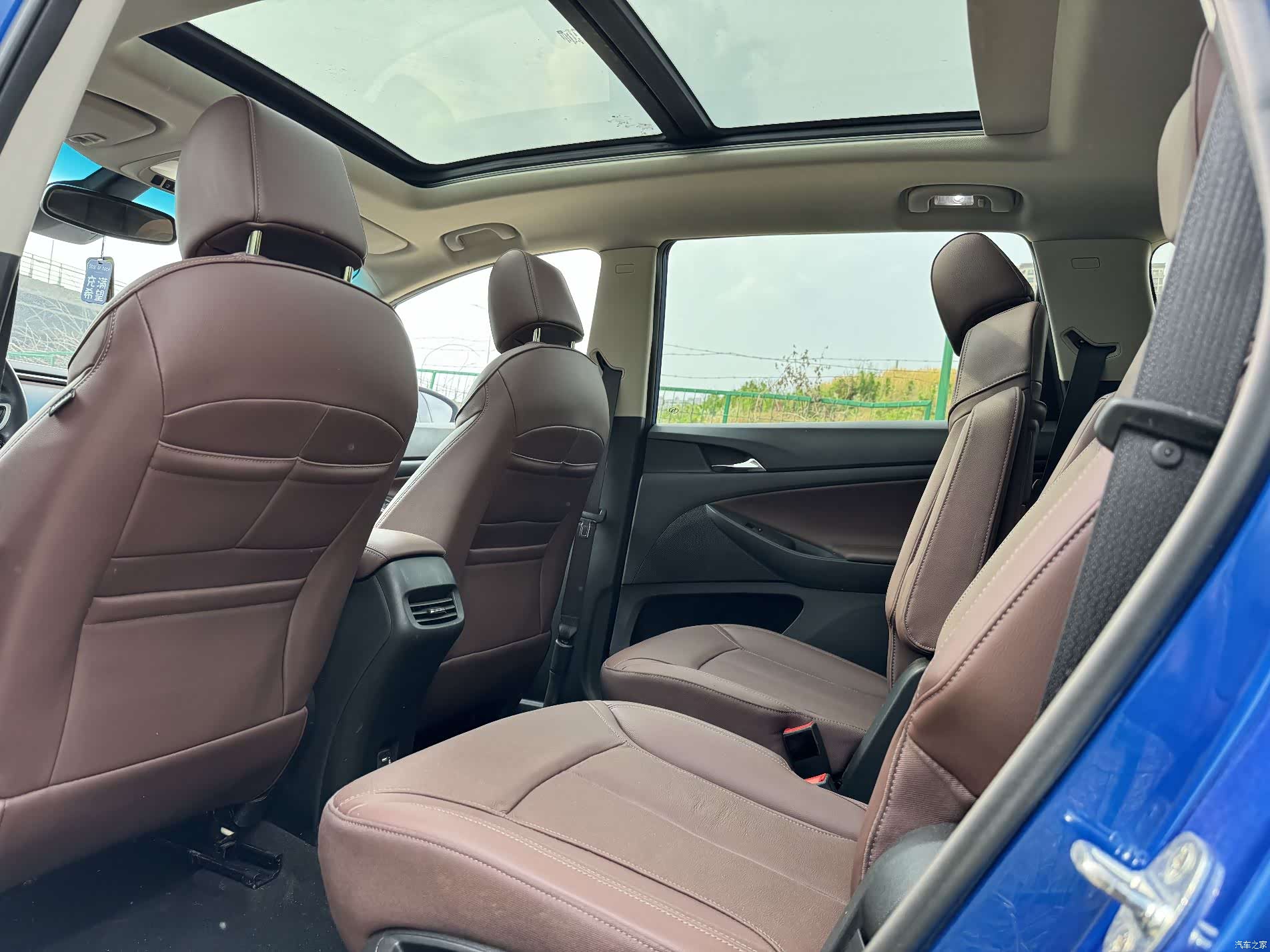 Buick GL6, 2018 11