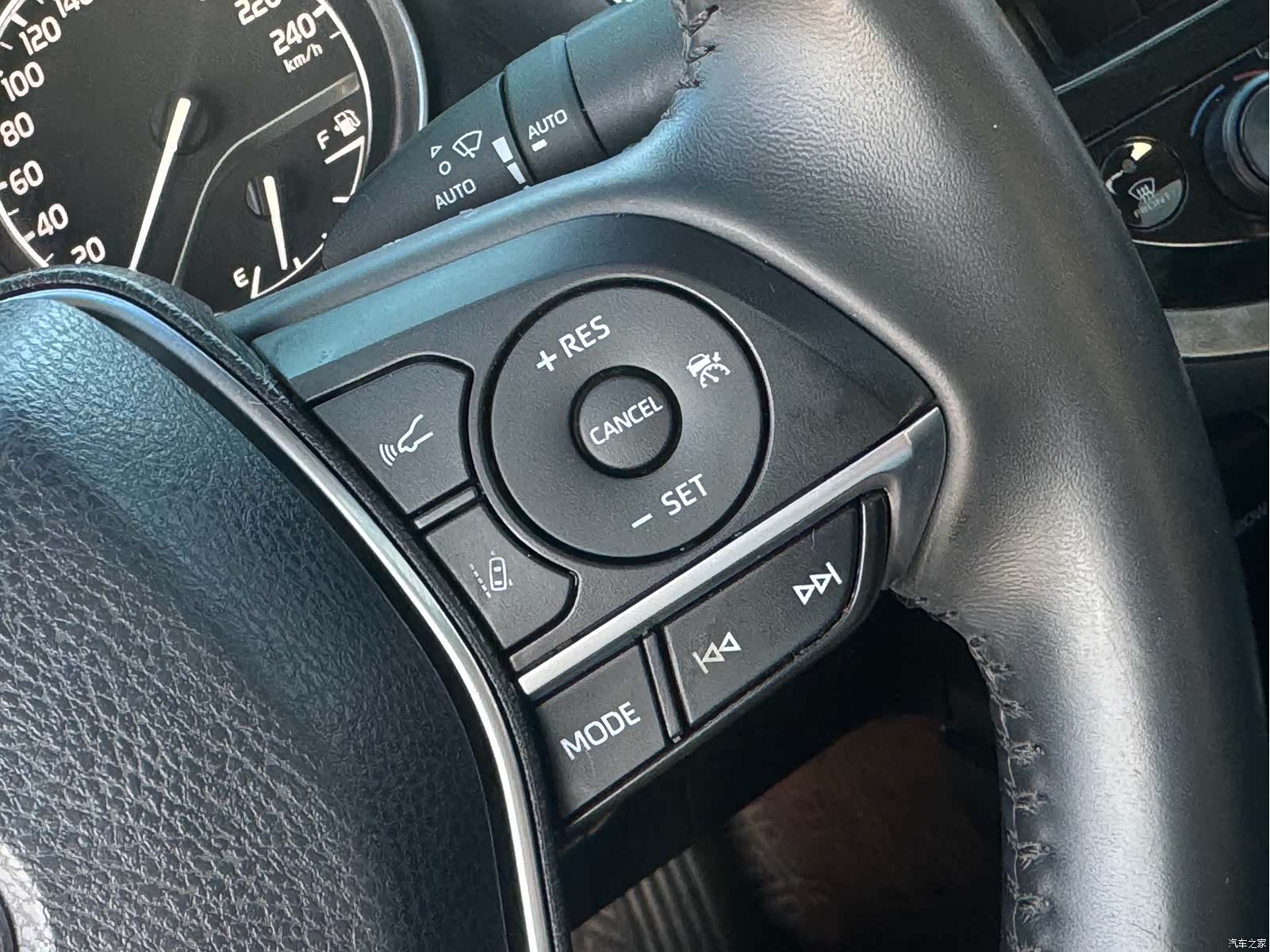 Toyota Camry, 2021 10