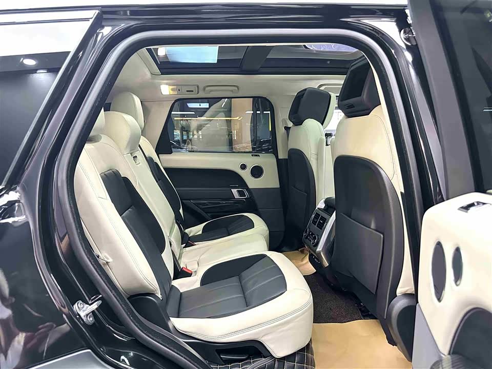 Land Rover Range Rover Sport Land Rover Range Rover Sport