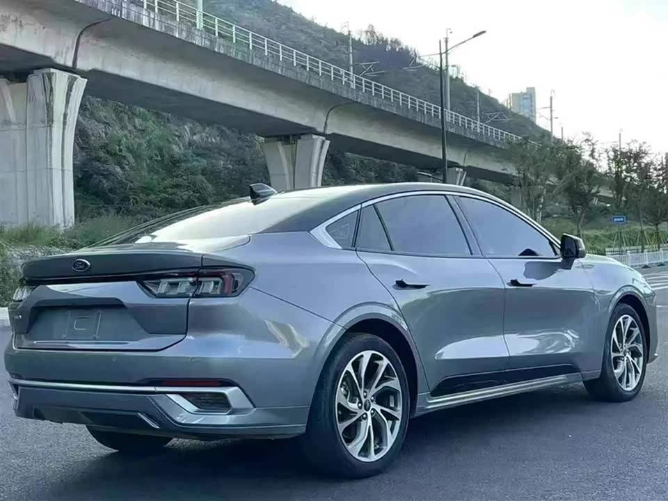 Ford Mondeo Ford Mondeo