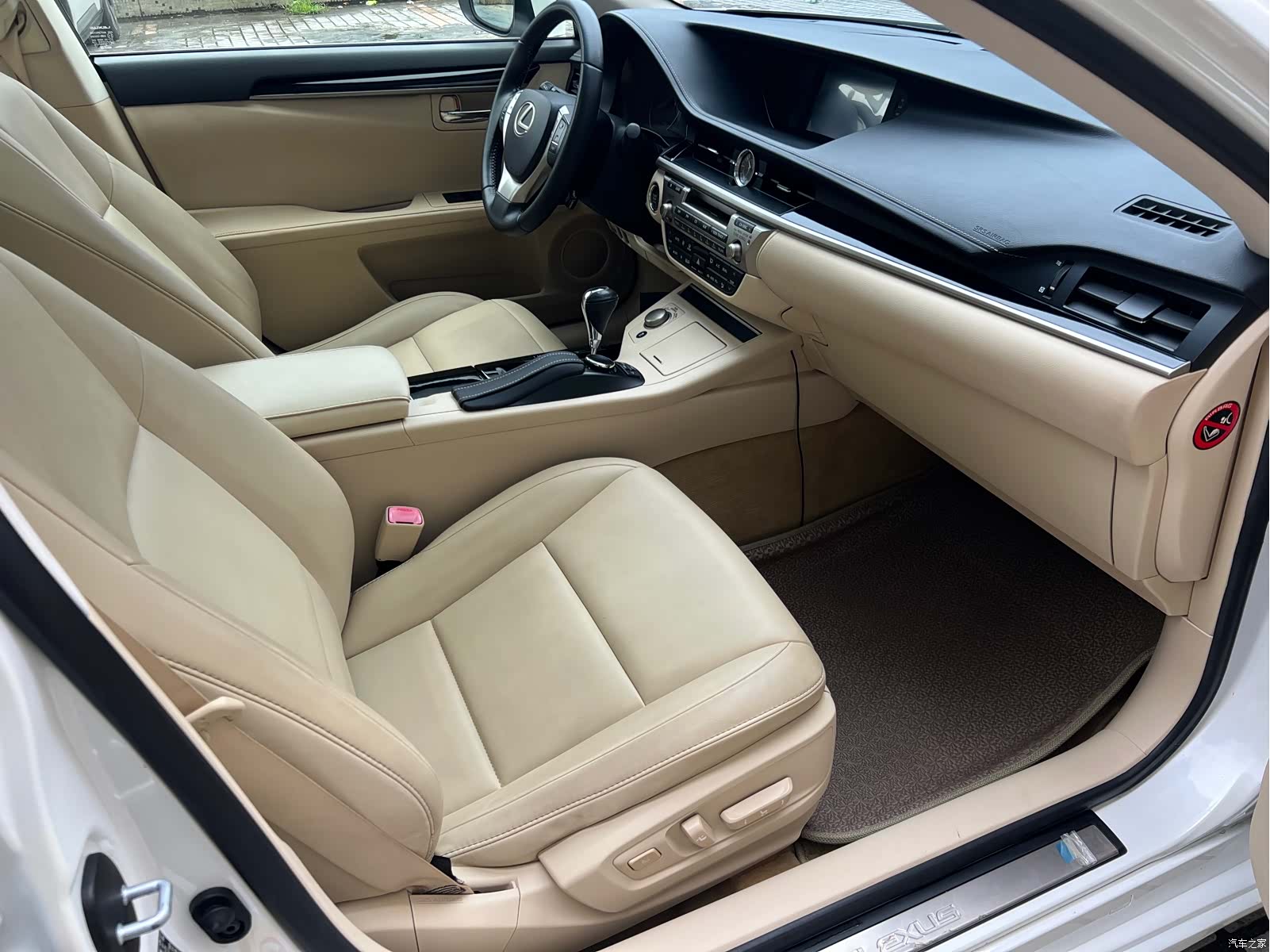 Lexus ES, 2014 все фото