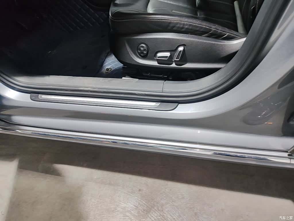 Audi A6L, 2018 22