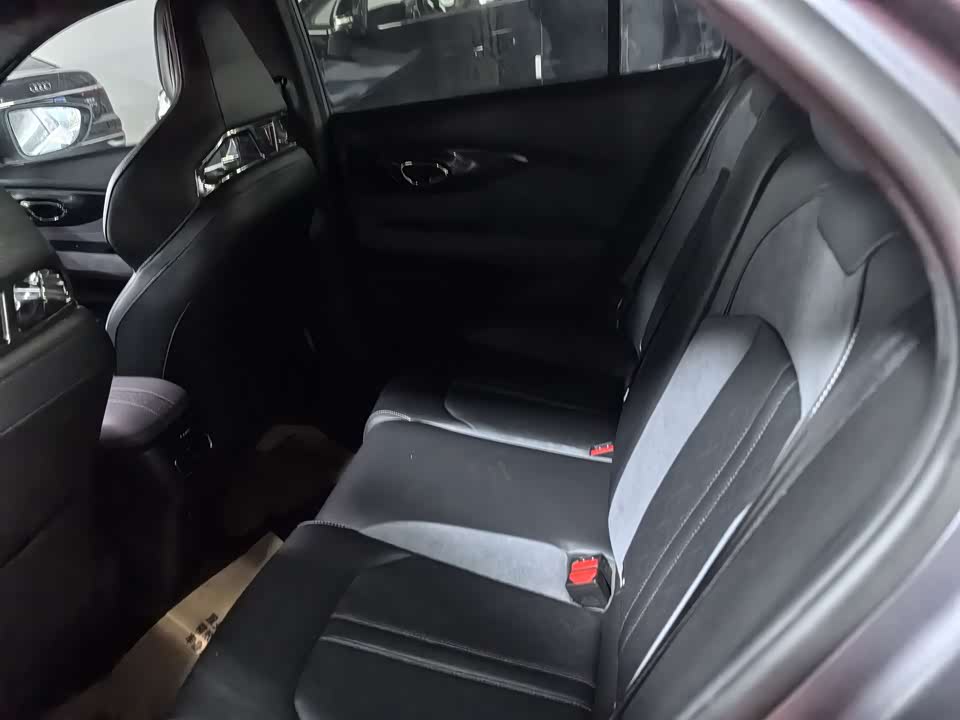 Trumpchi Shadow Leopard