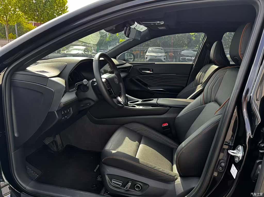 Toyota Avalon, 2025 7