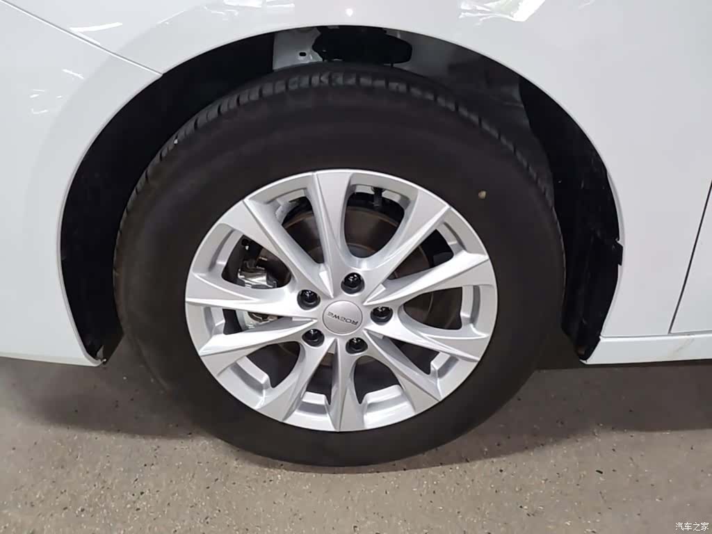 Roewe i5, 2025 23