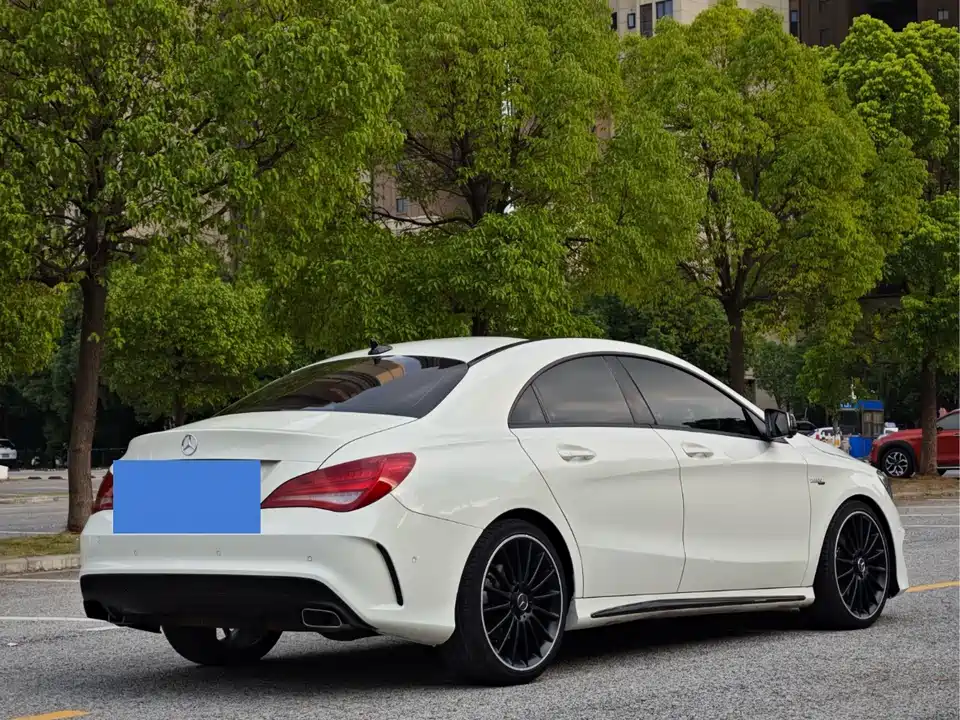 Mercedes-Benz CLA