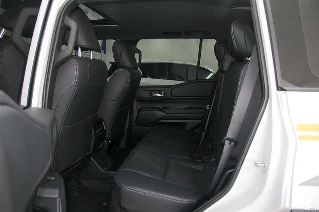 Toyota Prado, 2026 7