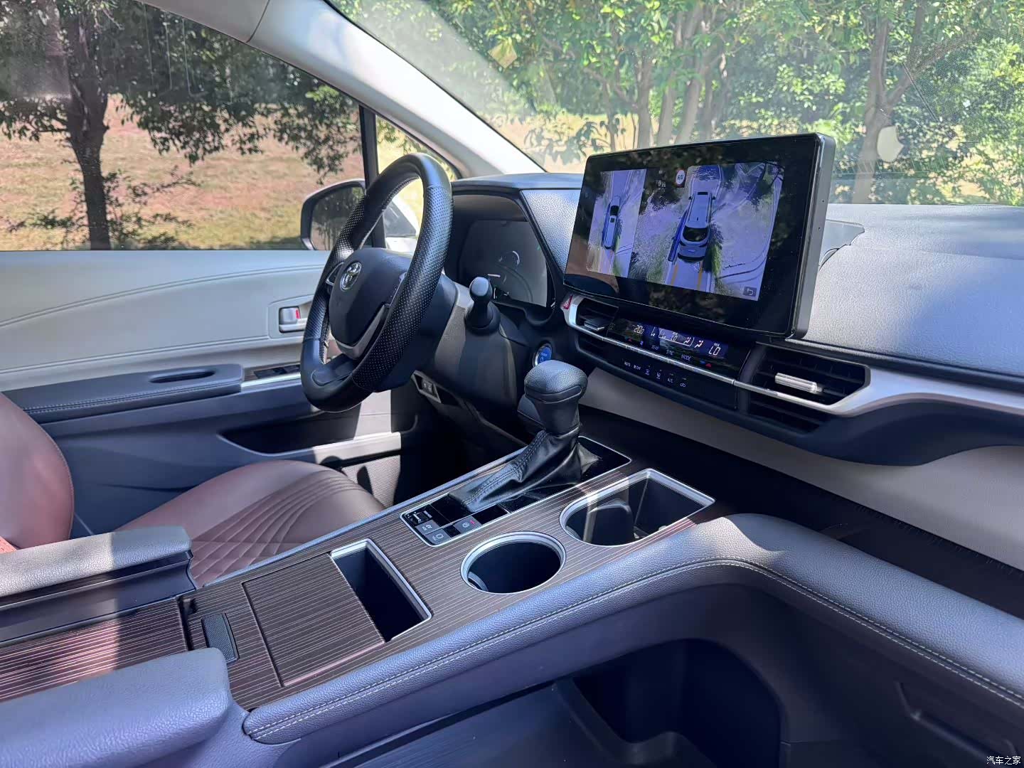 Toyota Sienna, 2023 6
