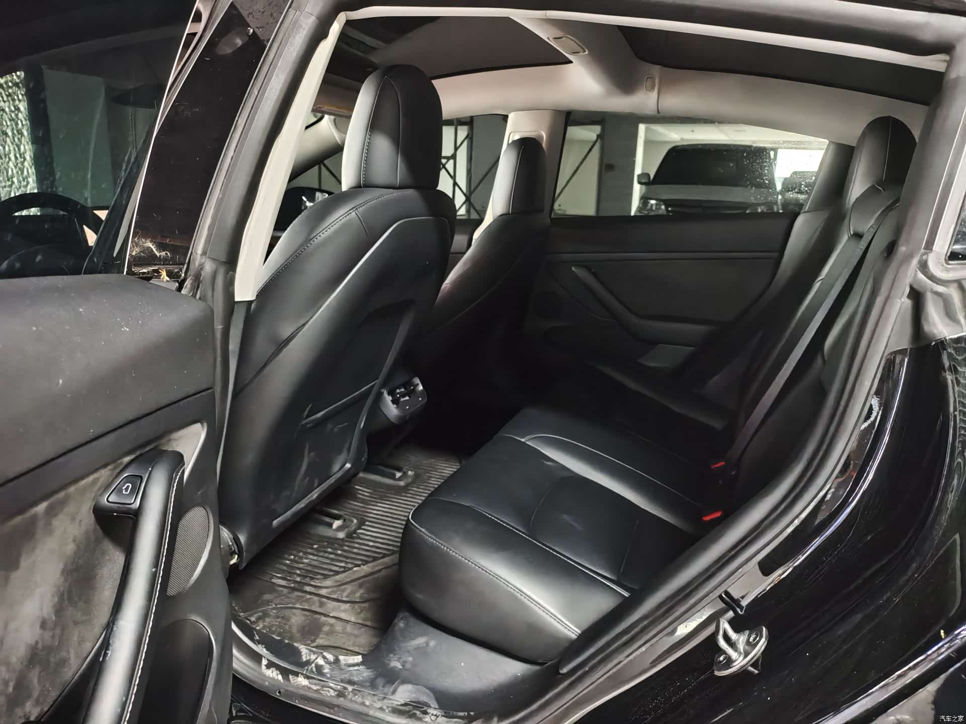Tesla Model 3, 2023 9