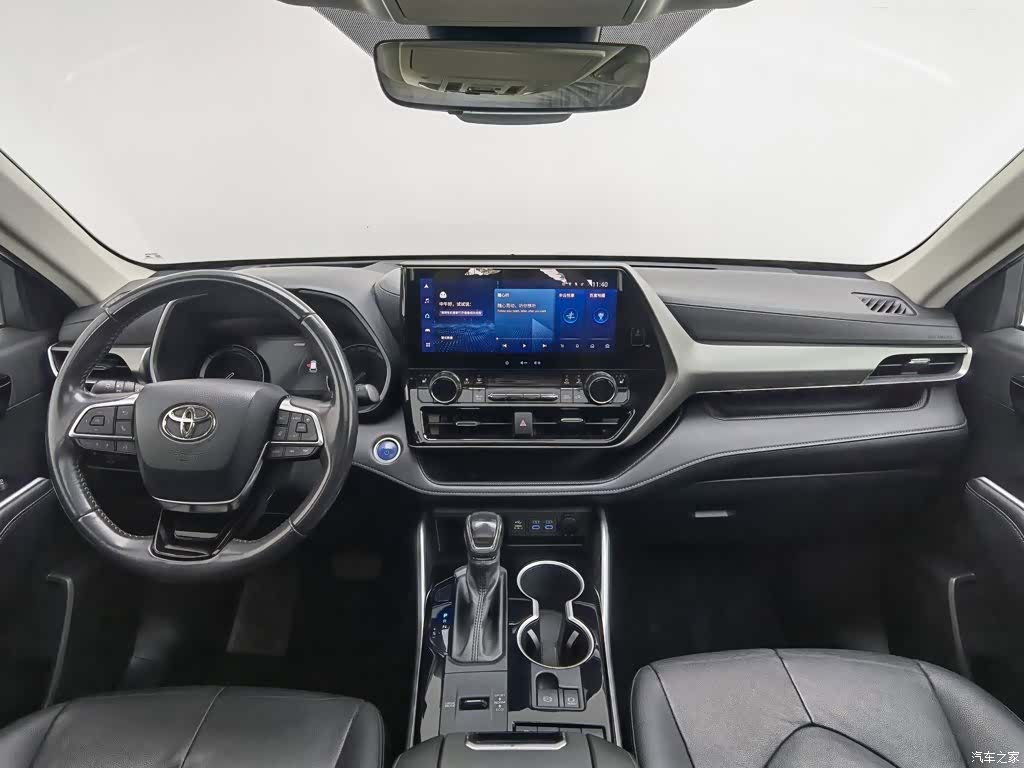 Toyota Highlander, 2022 все фото