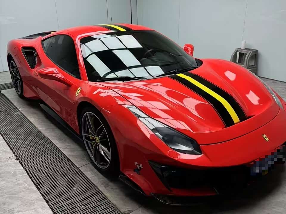 Ferrari 488