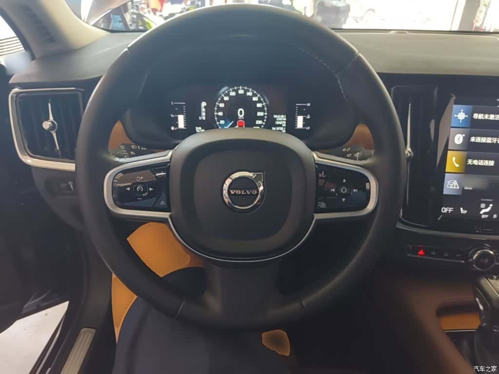 Volvo S90, 2018 11