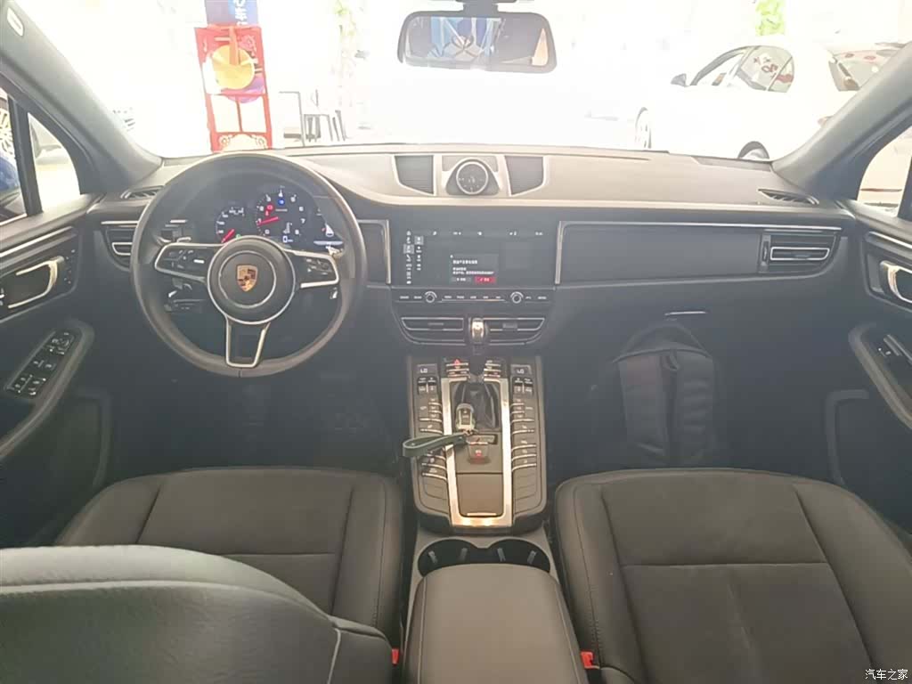 Porsche Macan, 2020 10